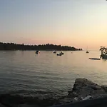 Moletto With Sea View 아파트 *