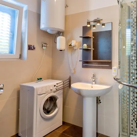 Moletto With Sea View Апартаменты *