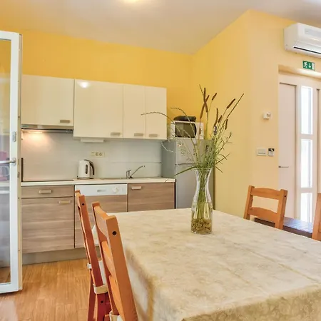 Апартаменты Moletto With Sea View