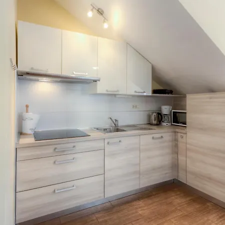 Апартаменты Moletto With Sea View Ловречица